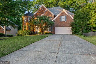 6875 Ridgefield Dr in Alpharetta, GA - Building Photo - Building Photo