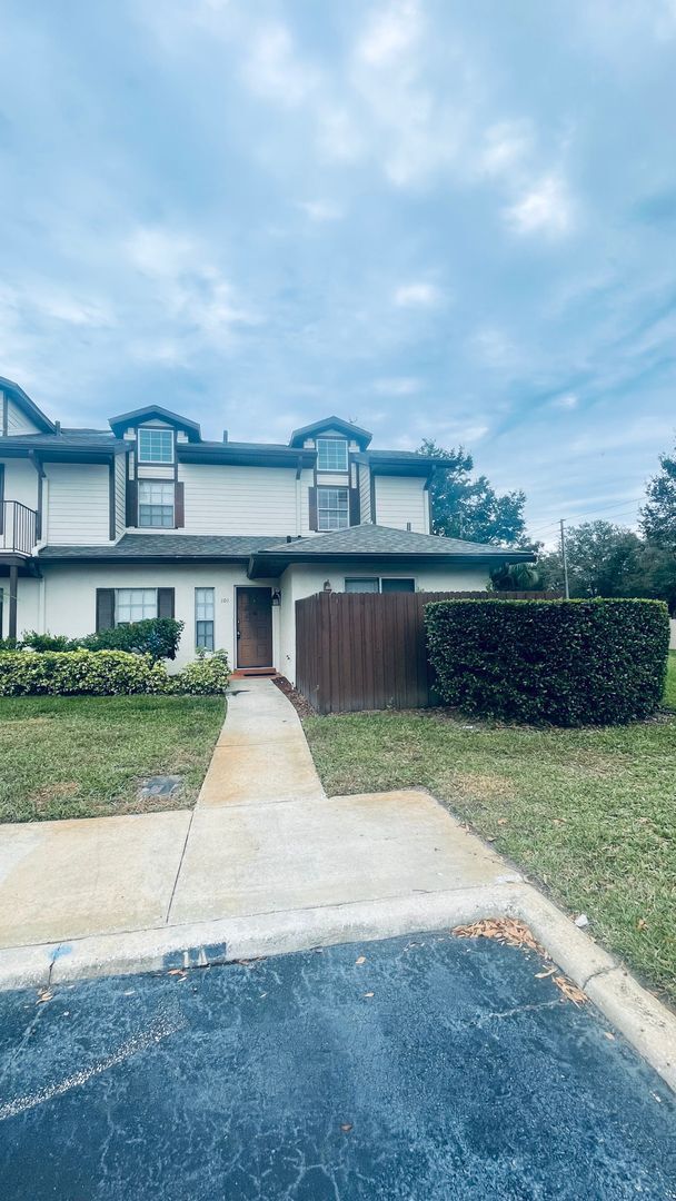 600 Northern Way in Winter Springs, FL - Building Photo - Building Photo