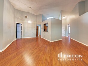 11318 Silverleaf Ct in Riverview, FL - Foto de edificio - Building Photo