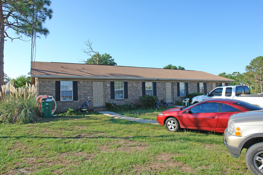 3345 Green Briar Cir in Gulf Breeze, FL - Building Photo