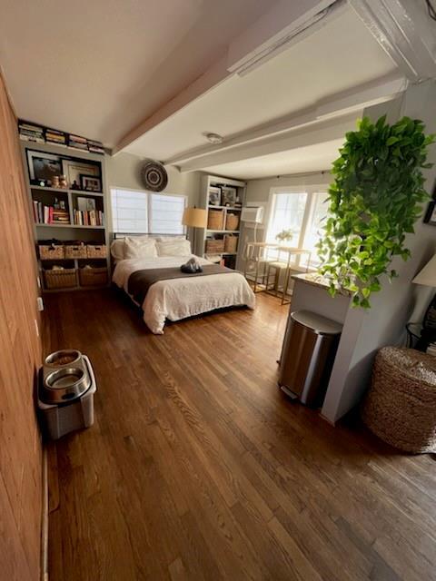 property at 1504 Cortlandt St