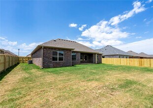 110 N Banner Ave in Farmington, AR - Building Photo - Building Photo