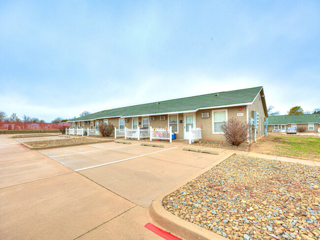 Chickasha Garden Cottages