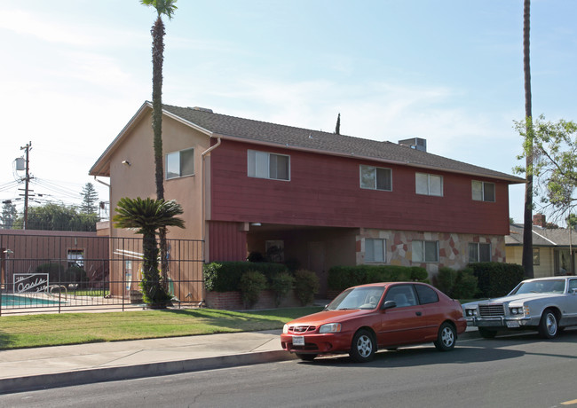 234 N Eaton Ave in Dinuba, CA - Building Photo - Building Photo