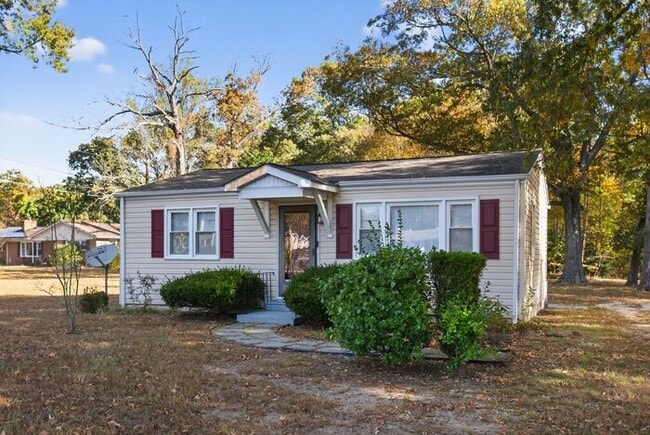 4984 Leonardtown Rd in Waldorf, MD - Building Photo - Building Photo