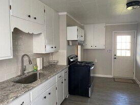 507 Broadway, Unit 507 - Unit 1 in Mechanicville, NY - Building Photo