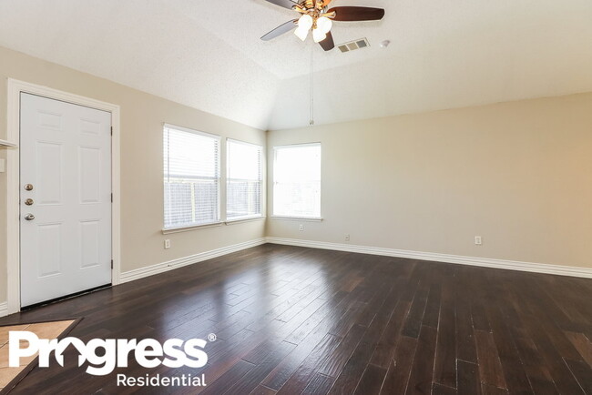 11009 Deer Trail-Unit -A in Fort Worth, TX - Building Photo - Building Photo