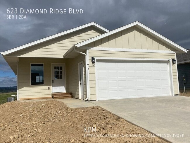 property at 623 Diamond Ridge Blvd