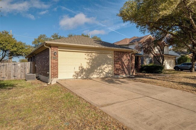 1308 Lochaline Loop in Pflugerville, TX - Building Photo - Building Photo