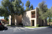 Village One in Scottsdale, AZ - Foto de edificio - Building Photo