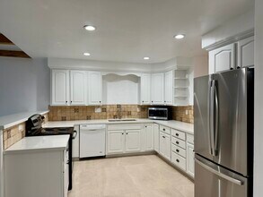 2410 E 1st St in Tucson, AZ - Building Photo - Building Photo