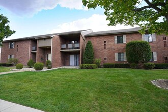 Stonecliffe in Monroeville, PA - Foto de edificio - Building Photo