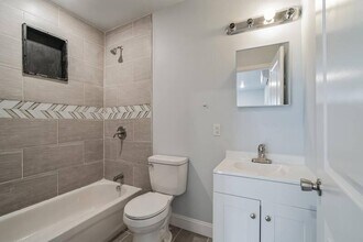 406 N 52nd St in Philadelphia, PA - Building Photo - Building Photo