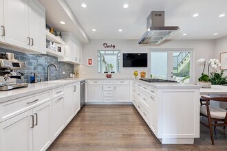 Luxury Hollywood Hills Retreat! in Los Angeles, CA - Building Photo - Building Photo