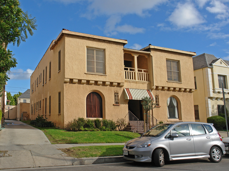 356 N Curson Ave in Los Angeles, CA - Building Photo