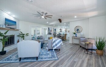 712 Elise Ln in Destin, FL - Building Photo - Building Photo