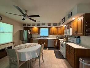 66 Wentworth Dr in Bella Vista, AR - Building Photo - Building Photo