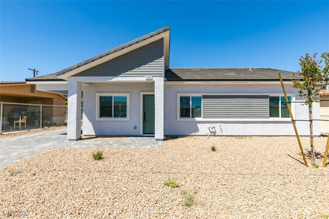 1912 Carver Ave in North Las Vegas, NV - Building Photo