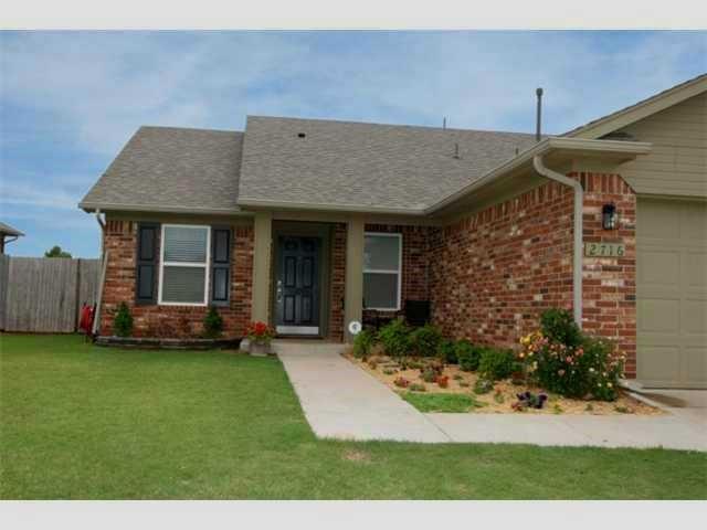 2716 NW 187th Terrace in Edmond, OK - Building Photo