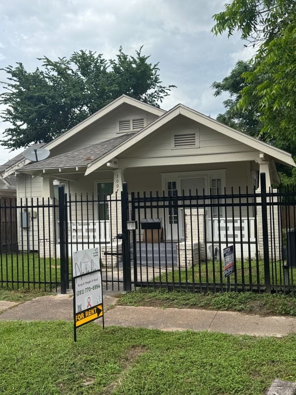 property at 3007 Webster St
