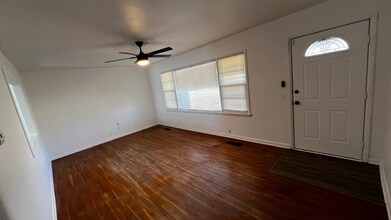 1608 Glennen Dr in Okmulgee, OK - Foto de edificio - Building Photo