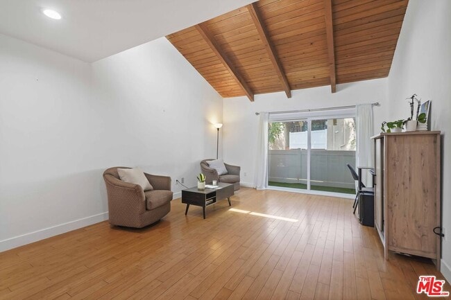 property at 10331 Lindley Ave