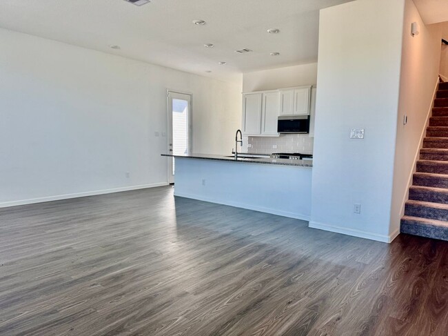 property at 5723 Foggy Vine Ct