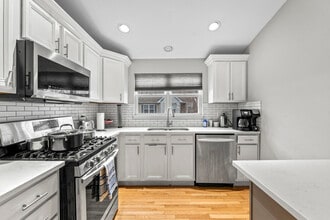 2987 Saganashkee Ln in Naperville, IL - Building Photo - Building Photo