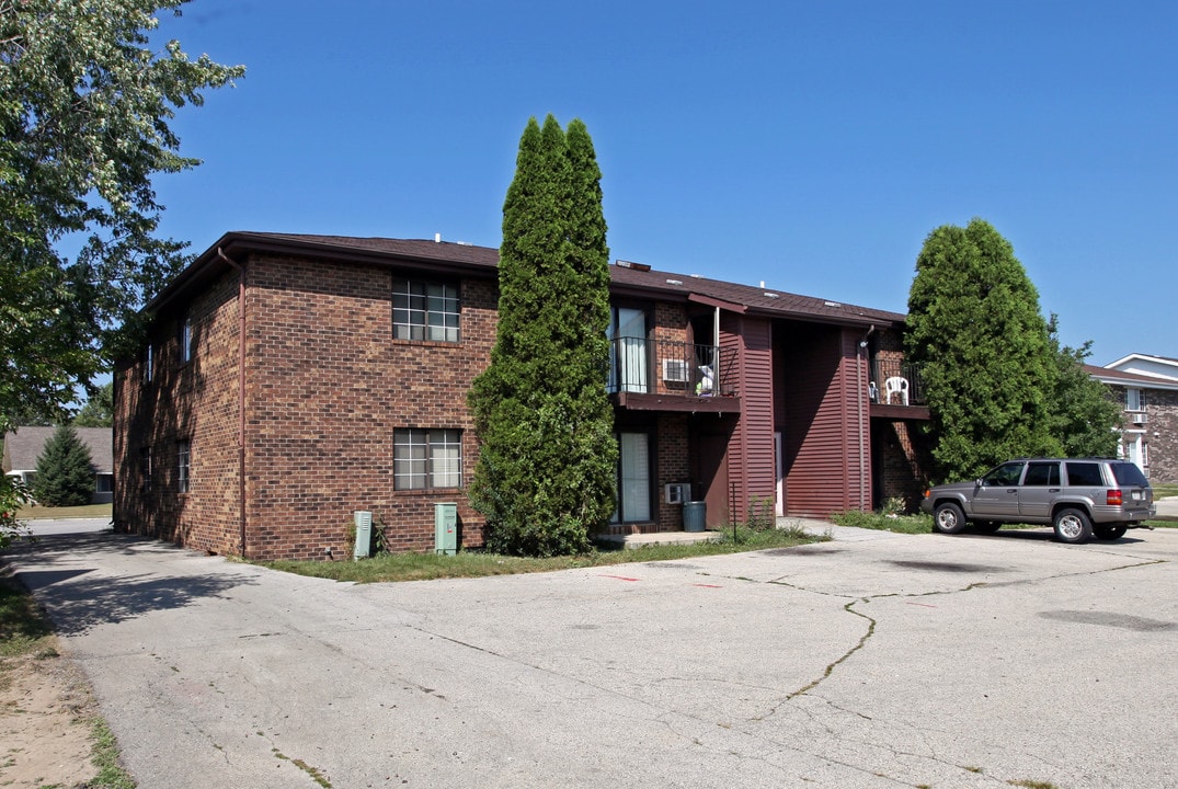 1851 Roosevelt Ave in Racine, WI - Foto de edificio