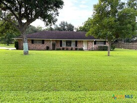 3217 Patricia Ln in Pearland, TX - Building Photo