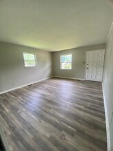 2106 S Emerson Ave in Indianapolis, IN - Building Photo - Building Photo