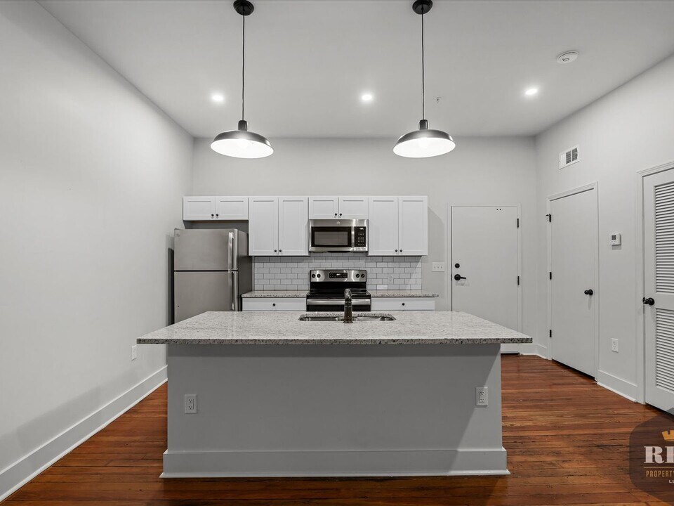 212 7th St in Augusta, GA - Building Photo