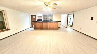 8541 E Mount Vernon St in Wichita, KS - Building Photo - Building Photo