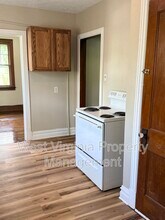 102 Temple St in Beckley, WV - Building Photo - Building Photo