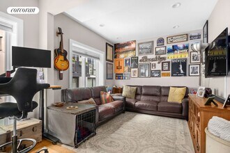 85 Eagle St in Brooklyn, NY - Foto de edificio - Building Photo