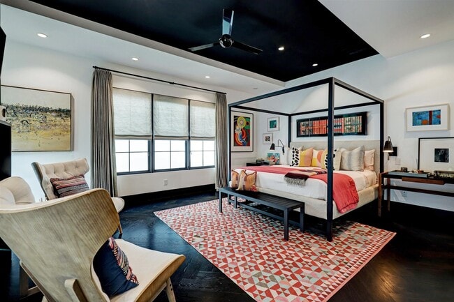 property at 2521 Westgate Dr