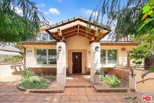 272 N Chester Ave in Pasadena, CA - Building Photo