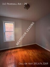 143 Pearsall Ave in Jersey City, NJ - Building Photo - Building Photo