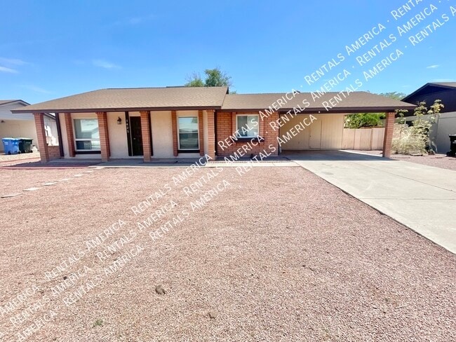 1425 W Sequoia Dr