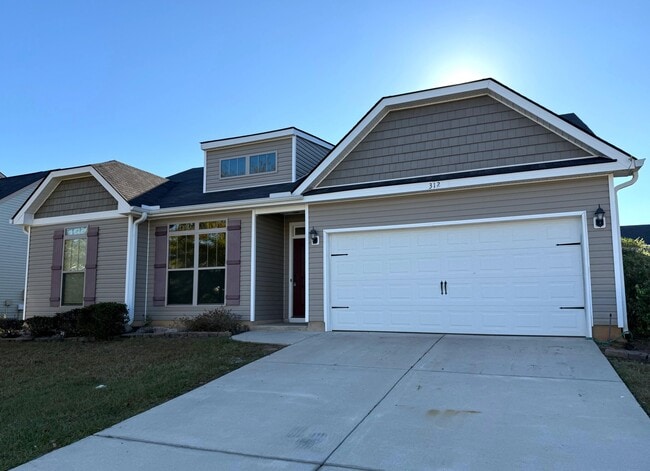 312 Crown Heights Way in Grovetown, GA - Building Photo - Building Photo