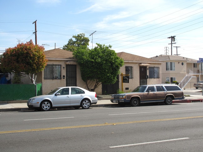 3285 E Gage Ave in Huntington Park, CA - Building Photo - Building Photo