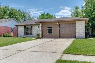 7659 Winkle Wood Ln in Houston, TX - Building Photo - Building Photo