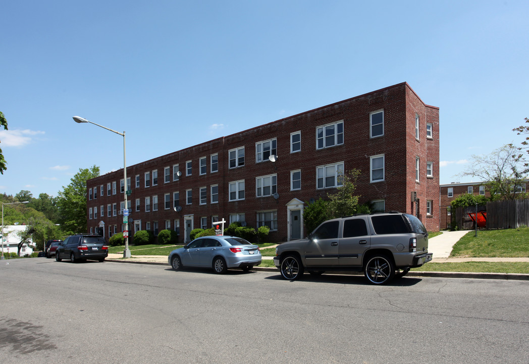 1101-1113 19th St NE in Washington, DC - Building Photo