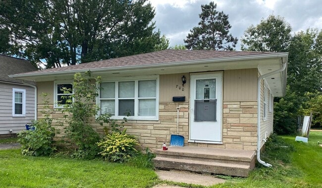 property at 700 N Genesee St