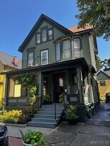 129 College St, Unit Unit 3 - Upper Back in Buffalo, NY - Building Photo