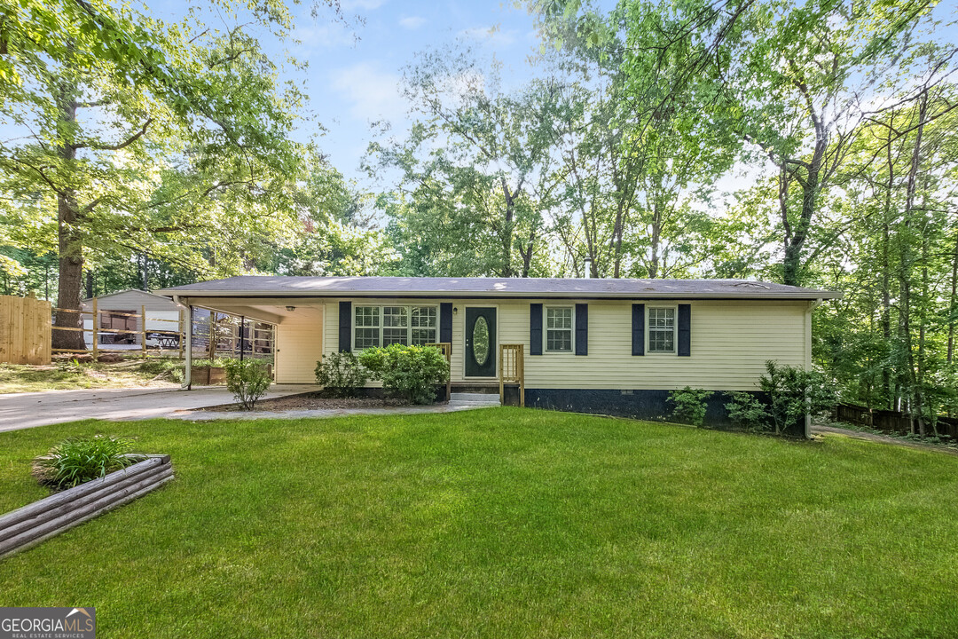 399 Shady Brook Dr in Canton, GA - Building Photo