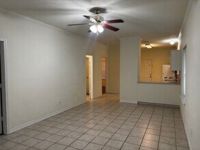 103 Elkwood Cir in Huntsville, TX - Building Photo - Building Photo