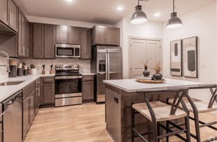 Legends 267 in Kansas City, KS - Building Photo