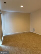 2340 Silver Fox Way in Locust Grove, VA - Foto de edificio - Building Photo