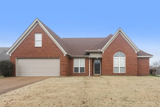property at 5014 Wolfchase Farms Pkwy